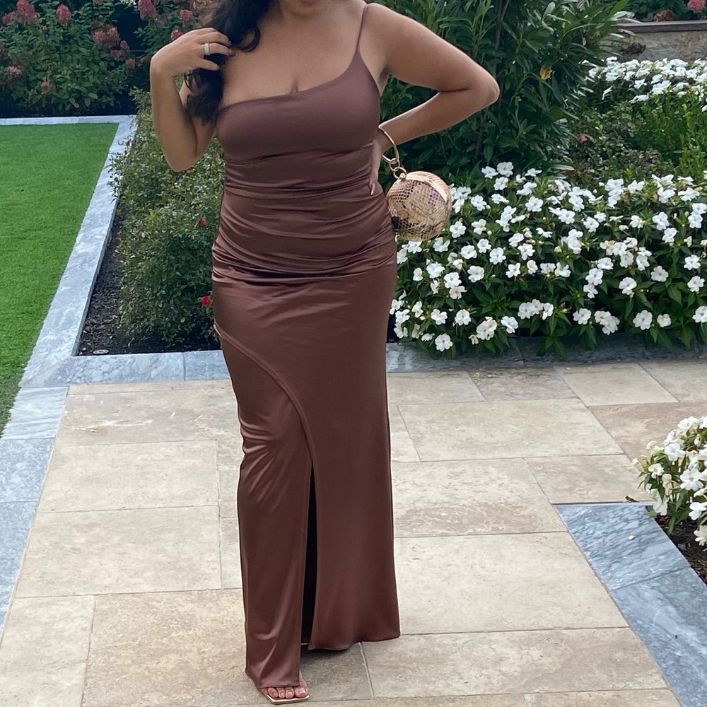 BRONZE ONE SHOULDER DRESS WITH ASYMMETRICAL SLIT - MEDIUM